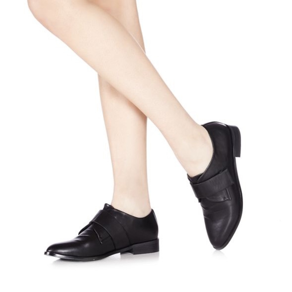 Black Pointed Oxford